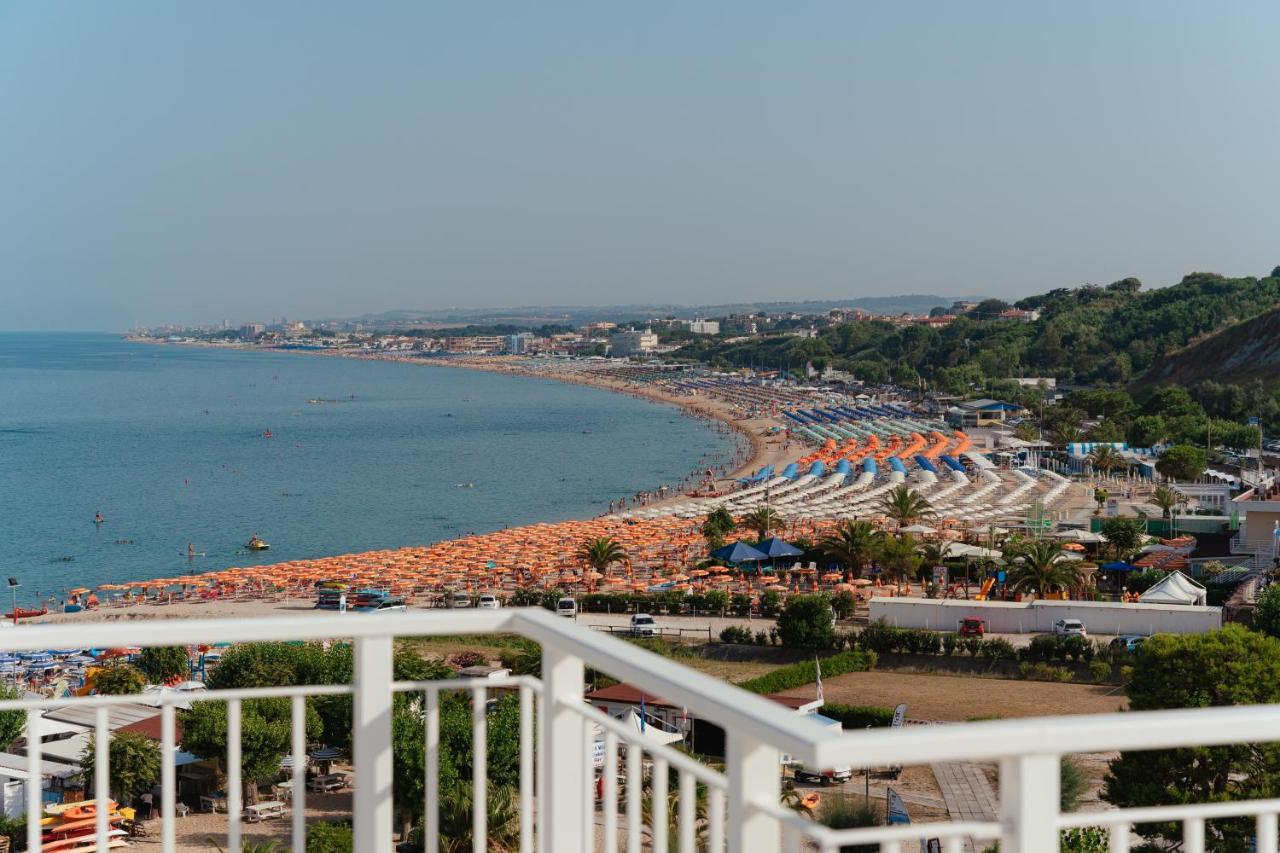 View Place & Spa Numana Esterno foto